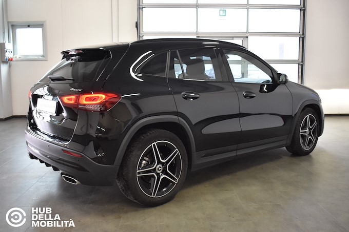 MERCEDES-BENZ GLA 200 d Automatic 4Matic Premium
